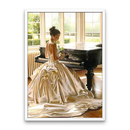 Femeia joacă pianul